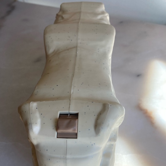 Dinosaur skull storage box - Picture 5 of 12